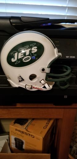 NY JETS MINI HELMET /NEW..AND FREE VERY MINI HELMET