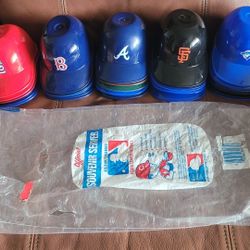 26 VTG MAJOR LEAGUE BASEBALL PLASTIC SOUVENIR HELMET BOWLS