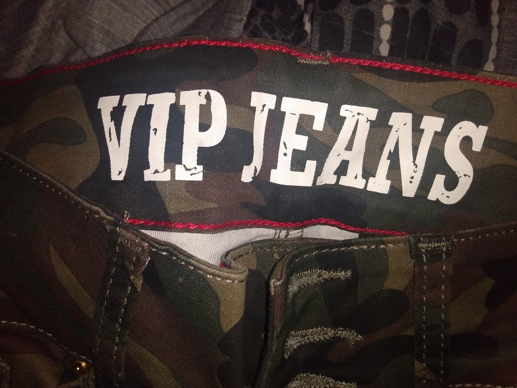 Brand New Vip Camo Pants Size 11