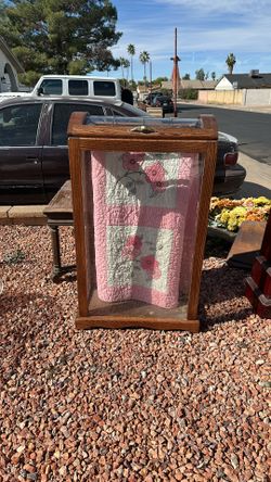 Quilt Display Chest