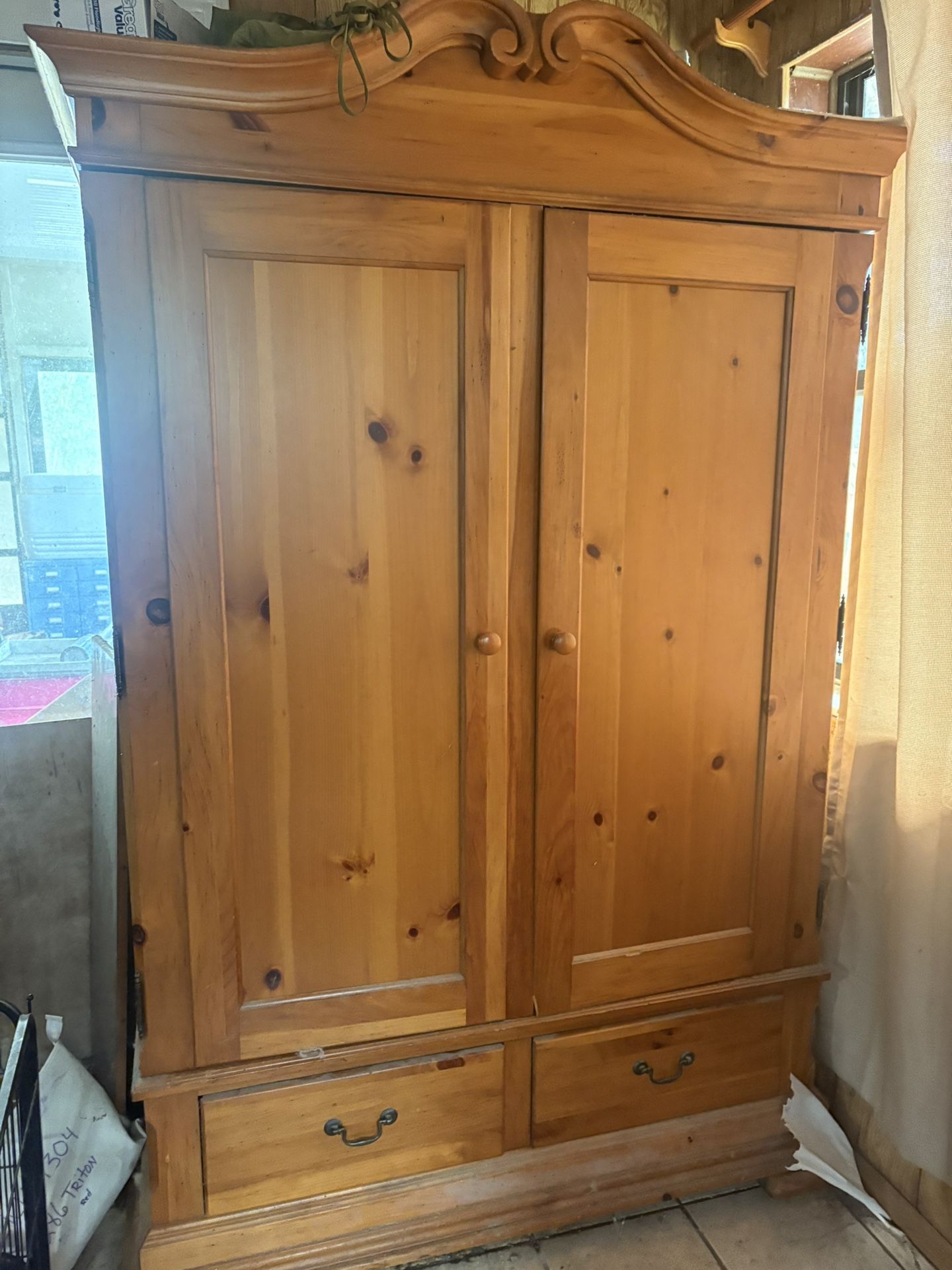 Armoire