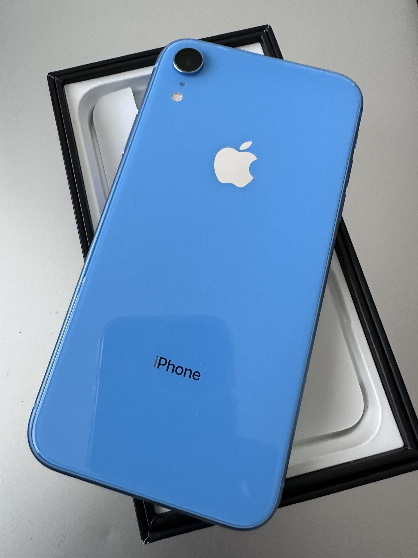 Iphone XR Blue 128GB ANY CARRIER