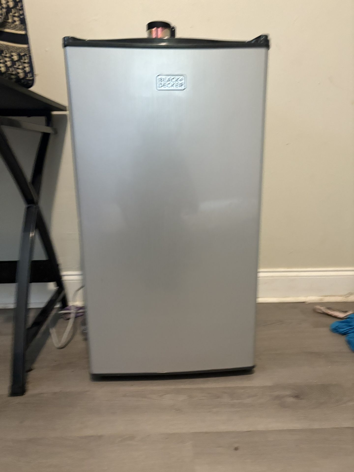 Black And Decker Mini Fridge