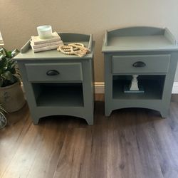Night Stands/End Tables