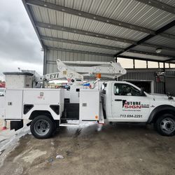 2013 DODGE RAM 5500 ETI BUCKET TRUCK
