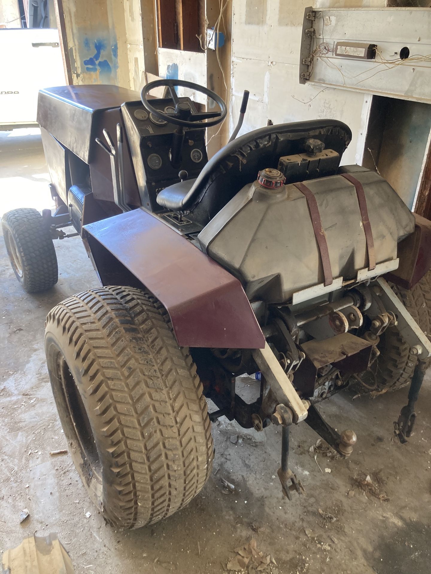 Graverly 900 Tractor And Lawnmower