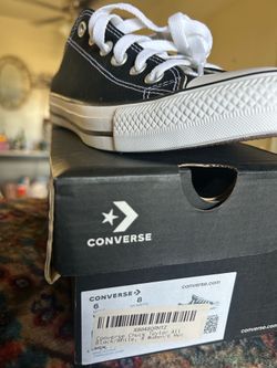 Black low top converse size 6 men’s