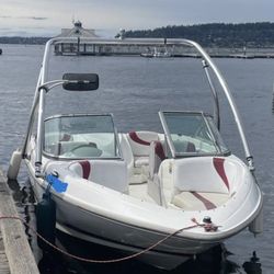 2005 Maxum 1800