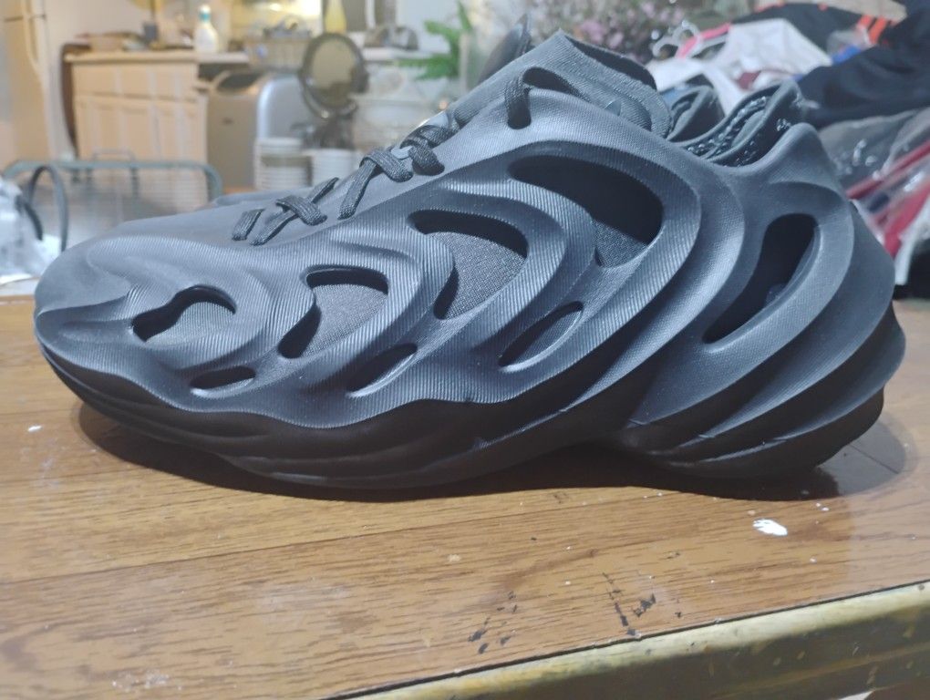 Adidas Adifom Quake Sneakers Size 5 $30