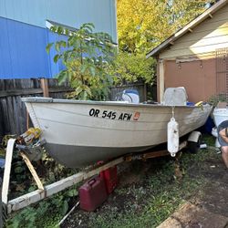 16 Foot StarCraft Fishing Boat 