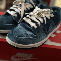 Nike Dunks 