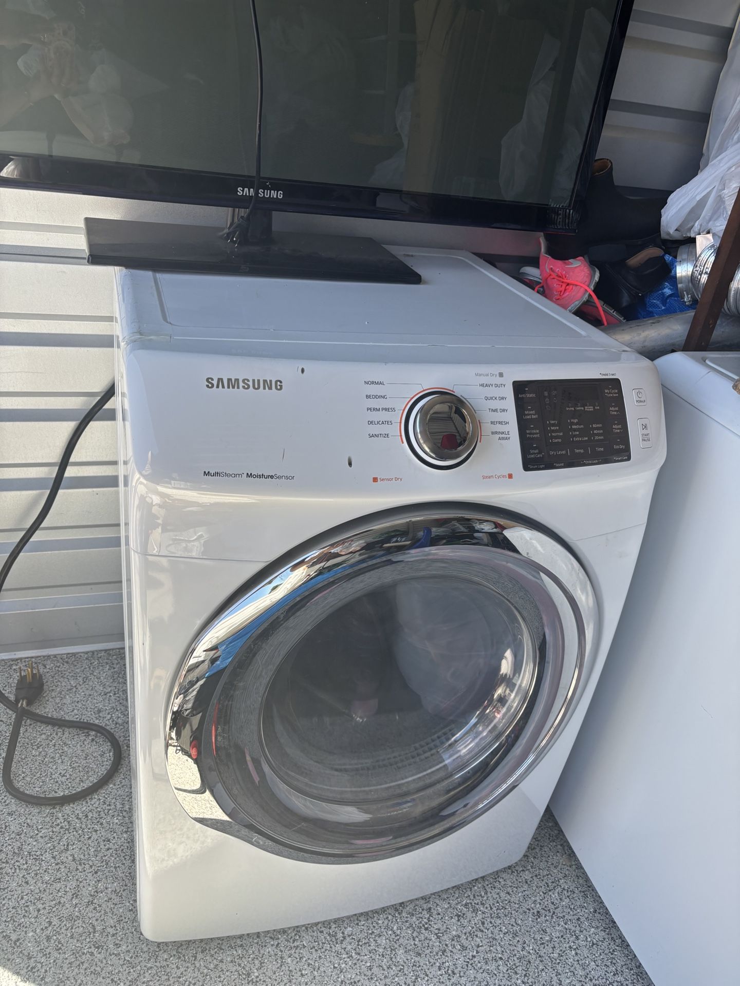 Very nice Samsung dryer!