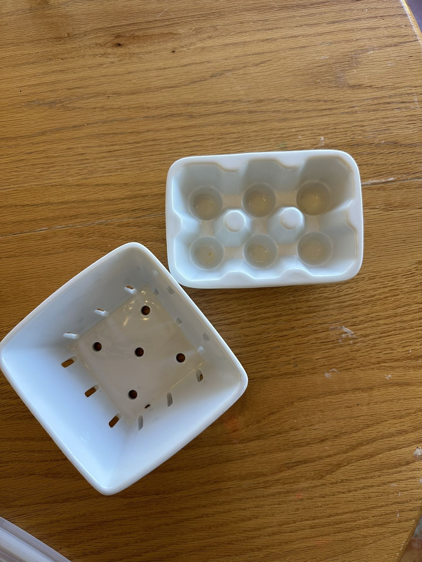 Crate & Barrel Berry Dish And Egg Dish