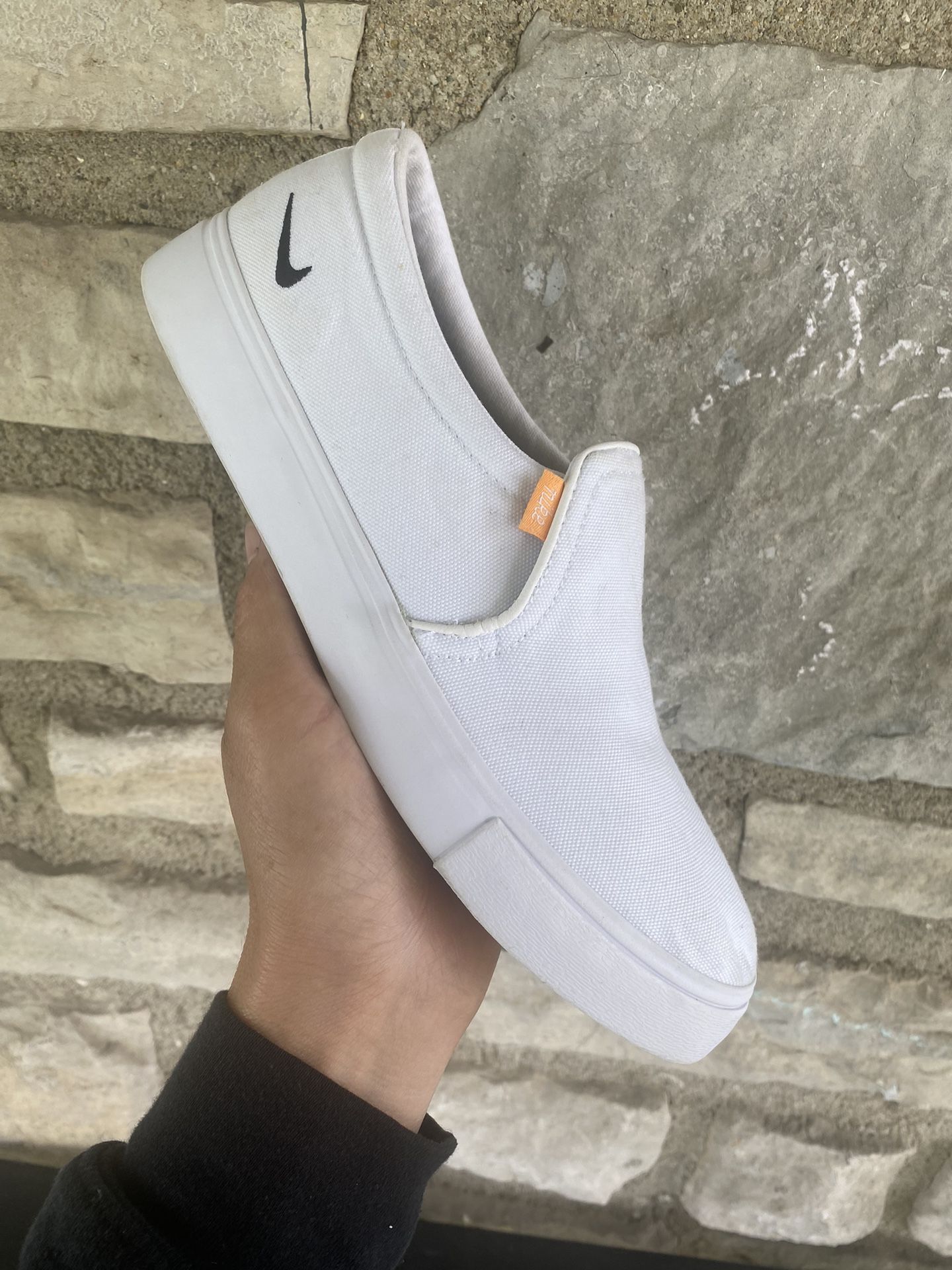 Nike Court Royale AC SLP ( pick up only ) Size 9 Women’s $20 FIRM