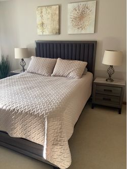 Queen sz bedroom set