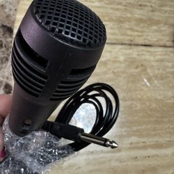Microphone 