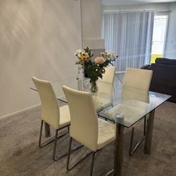 Dining Room Table 