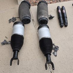 Ram Front & Rear Air Springs 