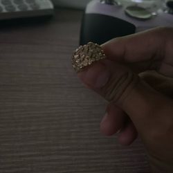 3.25 Gram 14k Gold Nugget Ring Size 8’5 