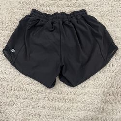 Lululemon Hotty High Rise Lined Short 2.5”