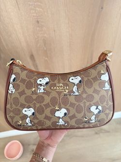 Coach x Peanuts Snoopy Signature Shoulder Bag