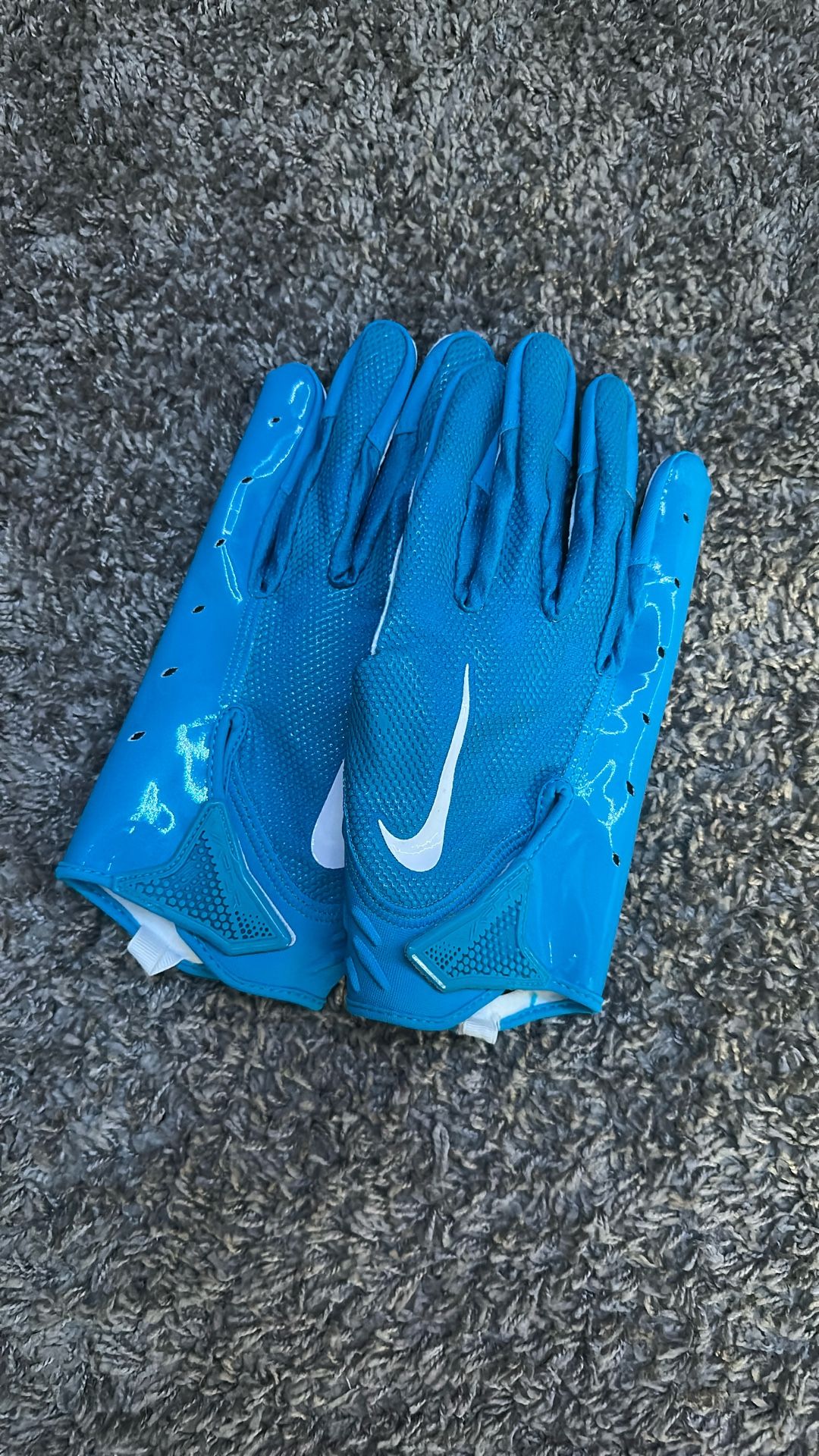 Carolina Blue Nike Gloves Size XL