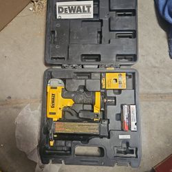 Dewalt 23 Guage pin nailer gun for a compressor 