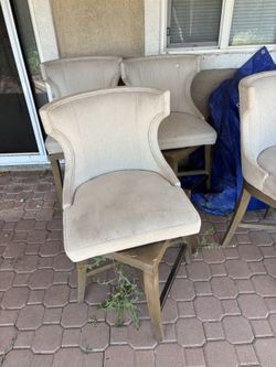 4 Dining Chairs