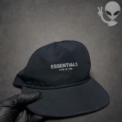 Fear of God Essentials New Era 9FIFTY Strapback Hat Mens OSFM Black Streetwear