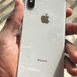 iPhone Samsung Motorola  Samsung Watch Ultra 