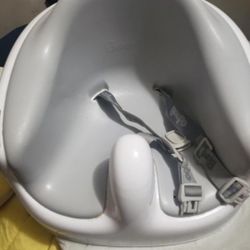 Bumbo Seat 