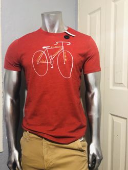 Banana Republic new with tags t-shirt Bicycle graphic red star Men size M