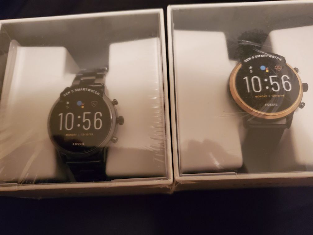 Two fossil smartwatch 5 generation