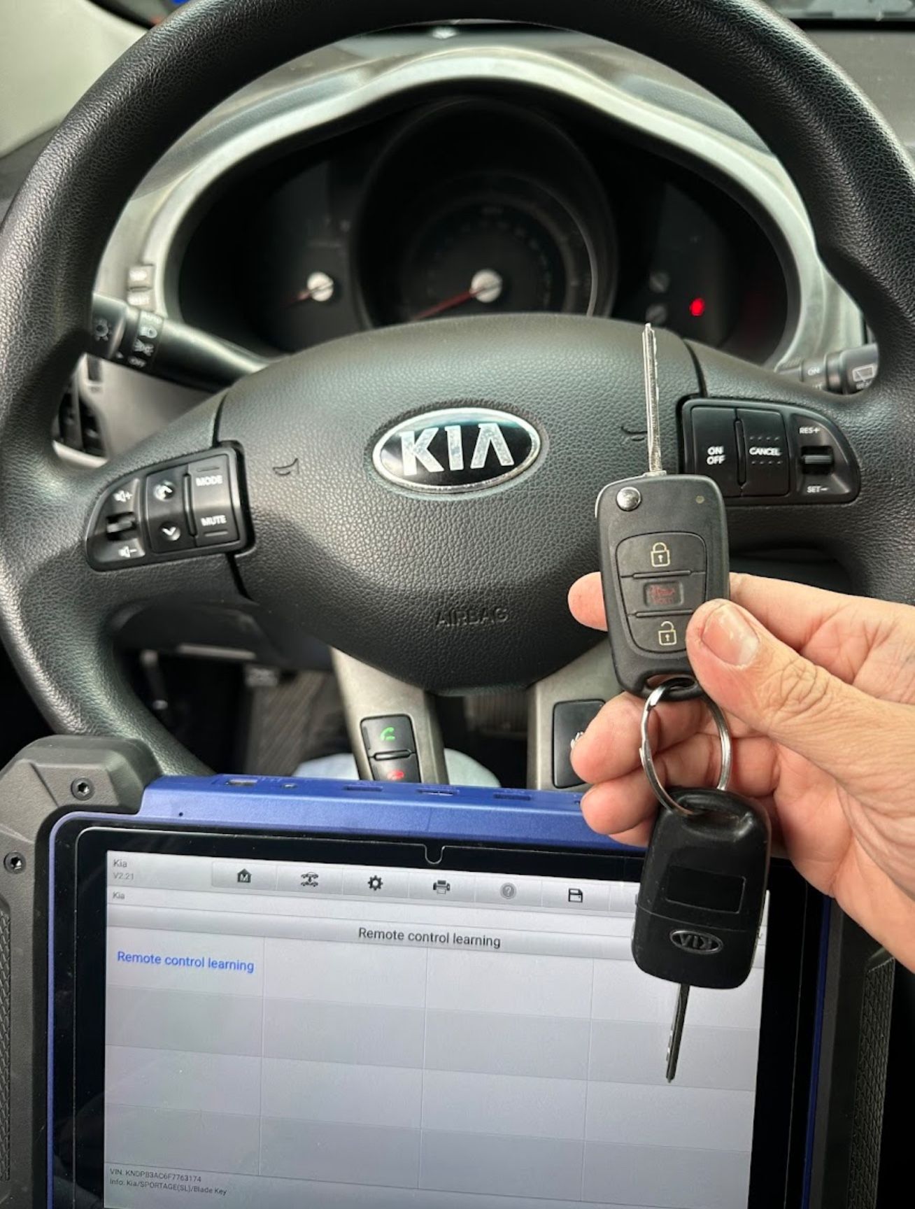 Car Key - Smart Key - Chip Key - Remote Control