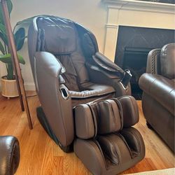 Osaki-massage-chair
