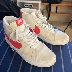 Nike Shoes size 9