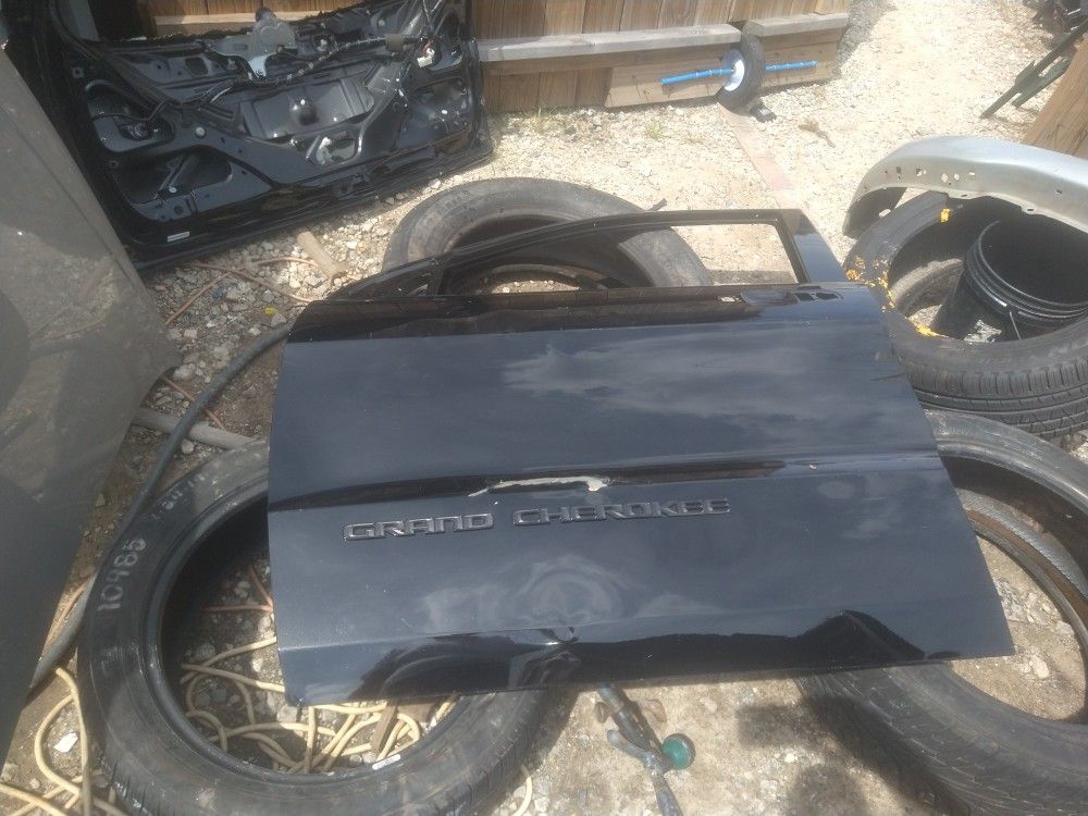 2021 Jeep Grand Cherokee Driver's Door OEM Part