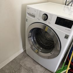 LG Dryer – Excellent Working Condition