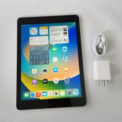 Apple iPad 6 - Wifi - Like New 