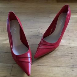 Aldo’s Red High Heels 👠   -  SIZE 37  (NWOT)