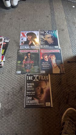 Tv show magazines near mint 10$ each