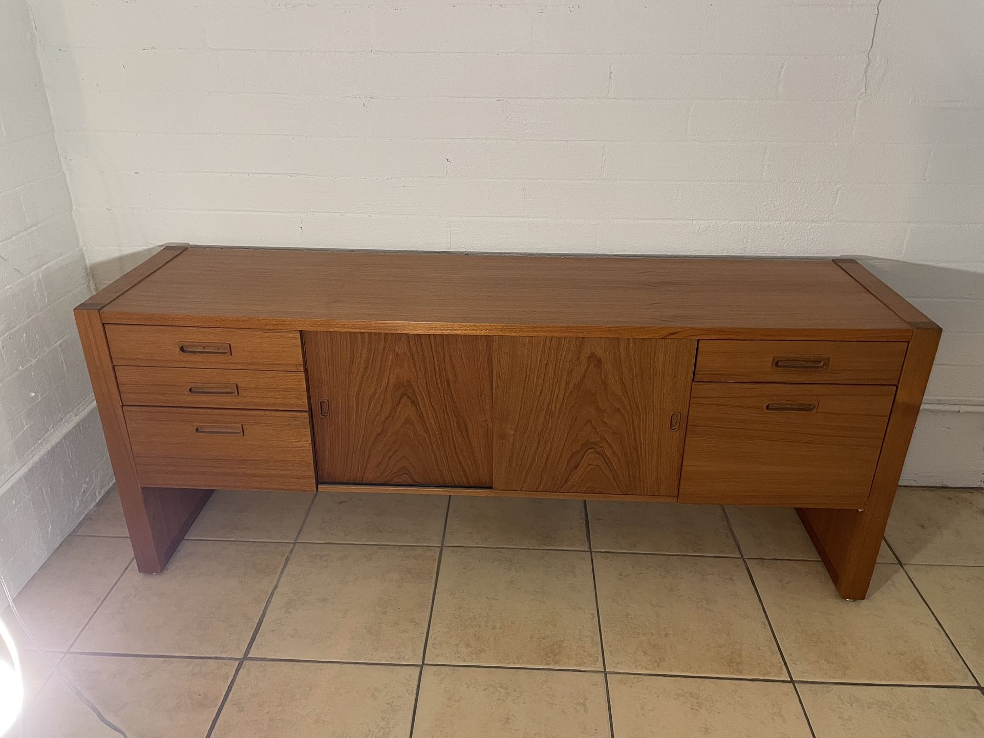 Mid-Century Modern Teak Credenza / Sideboard