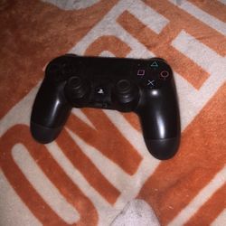 PS4 Controller 