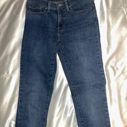 levi’s shaping skinny jeans size 27