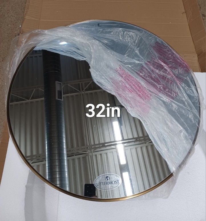32in Circle Bathroom Mirror