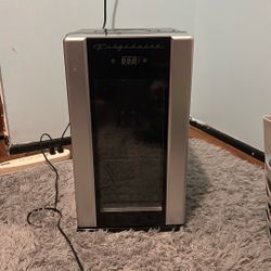 Mini fridge