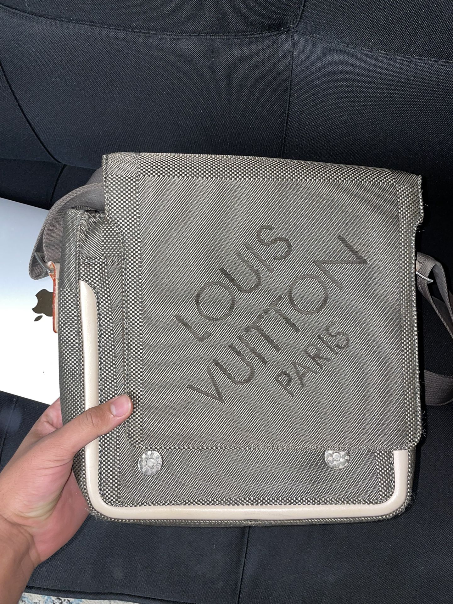 Louis Vuitton Messenger bag (lv bag)