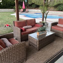 4 Pieces Outdoor All-Weather Wicker Patio Furniture Set