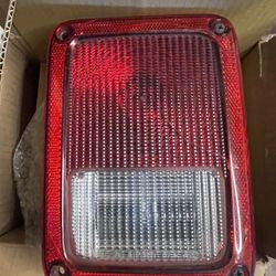 2014 jeep tail light right rear