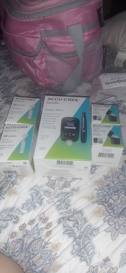 Accu-Chek Guide Glucose Monitor Bundle